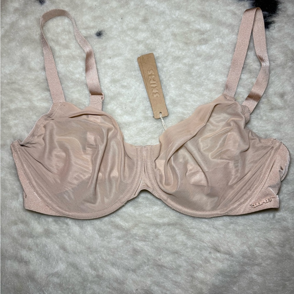 *Never been used* Skims Bra